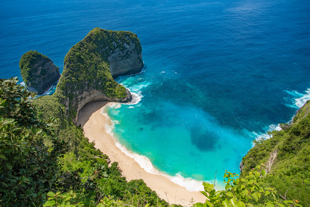 Kelingking Beach in Nusa Penida Island, Bali, Indonesia