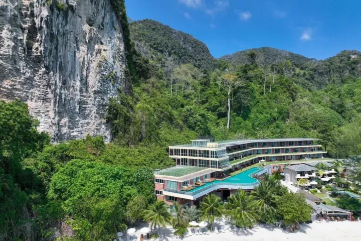 Phi Phi Cliff Beach Resort